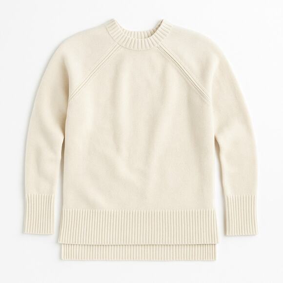 Classic preppy, normcore J.Crew Women 100% Wool Cable Knit Sweater Cream Size M - Picture 1 of 4